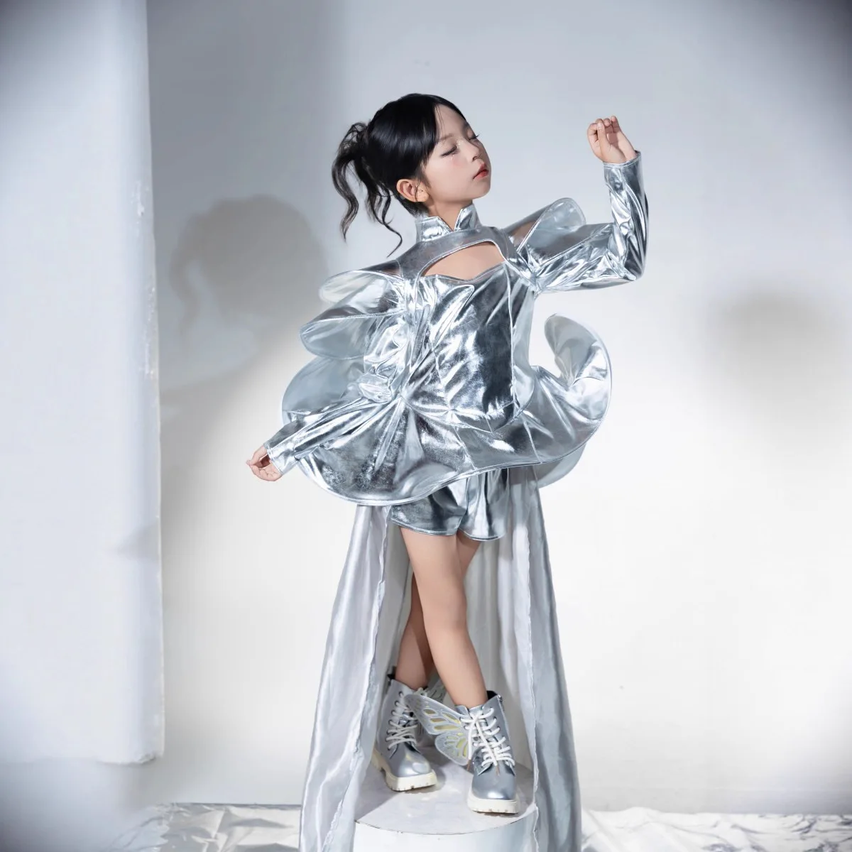 Girls Silver Jazz Dance Univer - Tech Queen 评论和价格