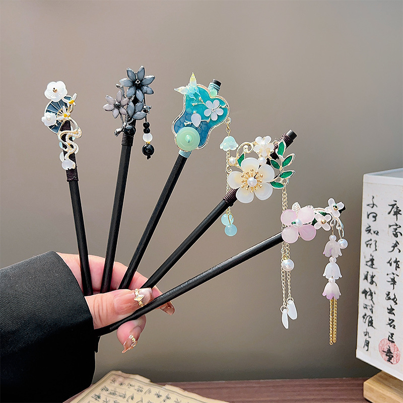 Classic Tassel Hair Stick Blac - Tech Hair Accessories 评论和价格